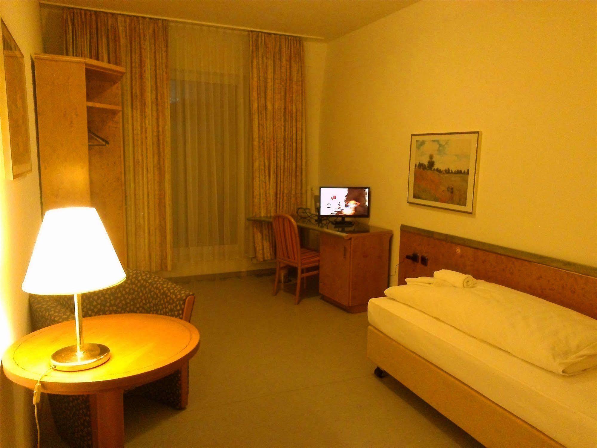 Willy Hotel Frankfurt Frankfurt am Main Exterior photo